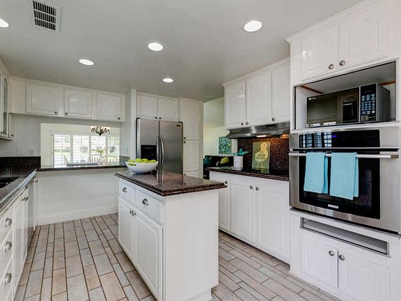 4th image of 2480 Dewberry Ln #110