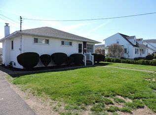1127 Marion St, Peckville, PA 18452