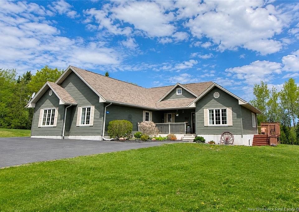 1st image of 76 Daniel Dr