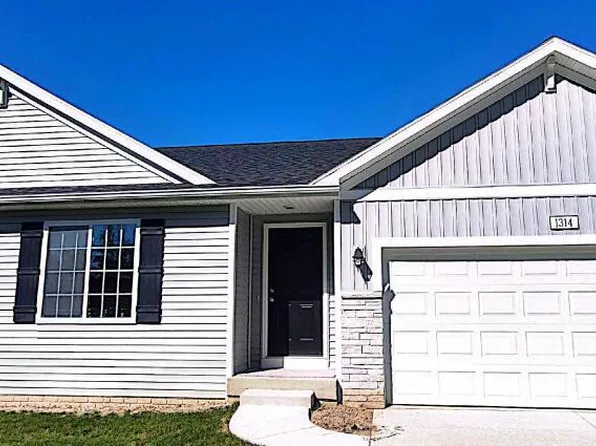 1314 Clairmont Ave, Napoleon, OH 43545
