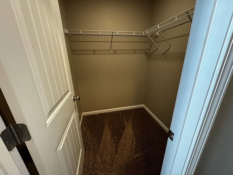 75 Walker Ct — Photo 13