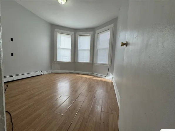 75 East 21st Street image 5 of 9