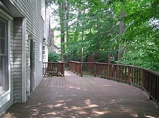 Huge Deck 