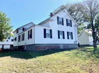 462 Metacom Ave #2, Bristol, RI 02809