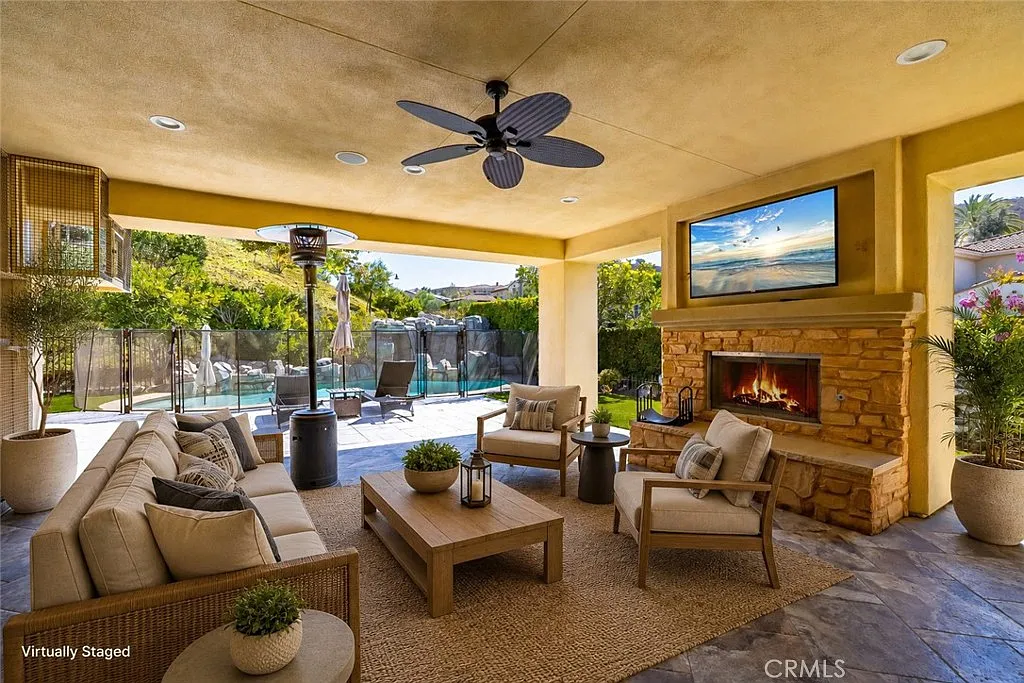 5 bed, 4.5 bath, 3595 sqft, $11,000 — Photo 1
