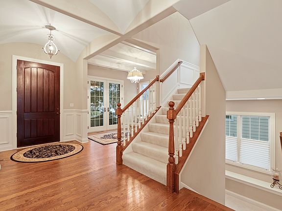 3rd image of 502 S Oak Ave