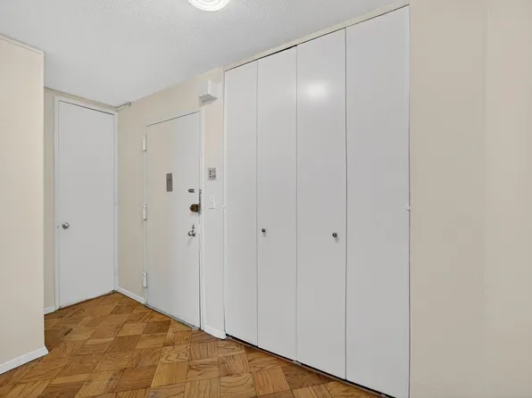 7002 Blvd East image 8 of 35