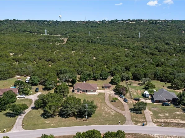 2918 Big Divide Rd, Copperas Cove, TX 76522