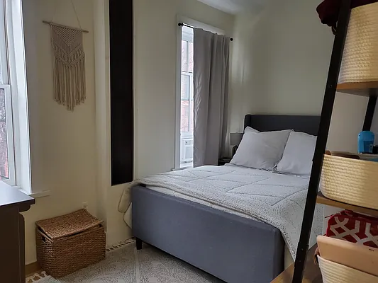 Rented by Frank Valvo Real Estate | media 3