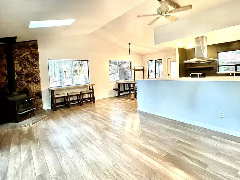 27151 Lake Dr — Photo 10