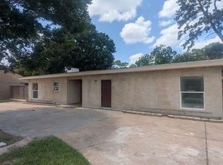 6815 Moss Oaks Dr, Houston, TX 77050