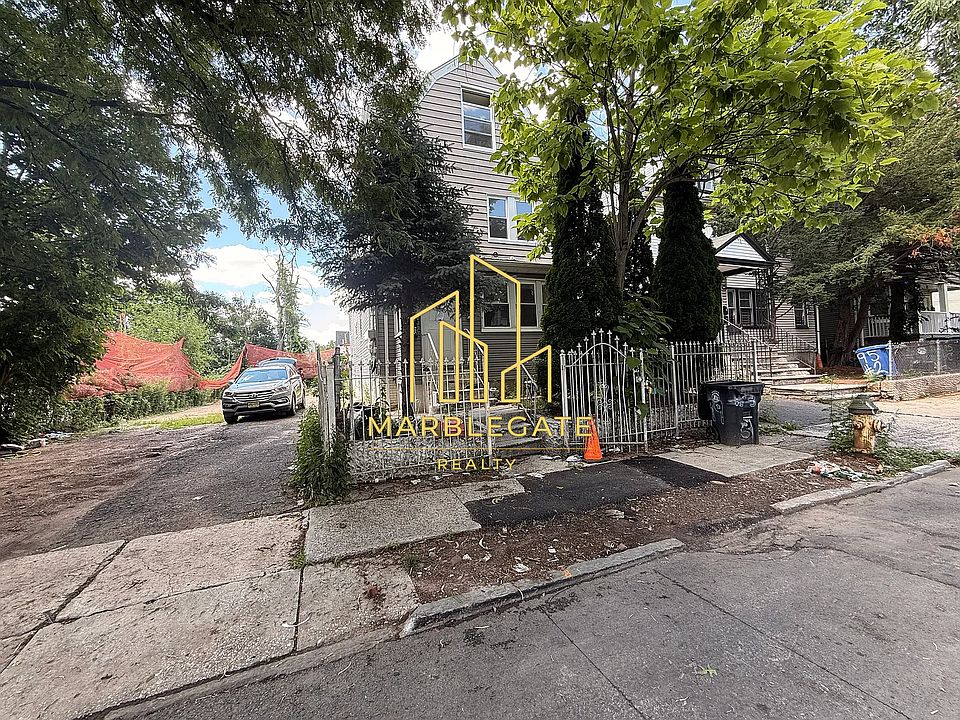 1st image of 99 Alexander St #33