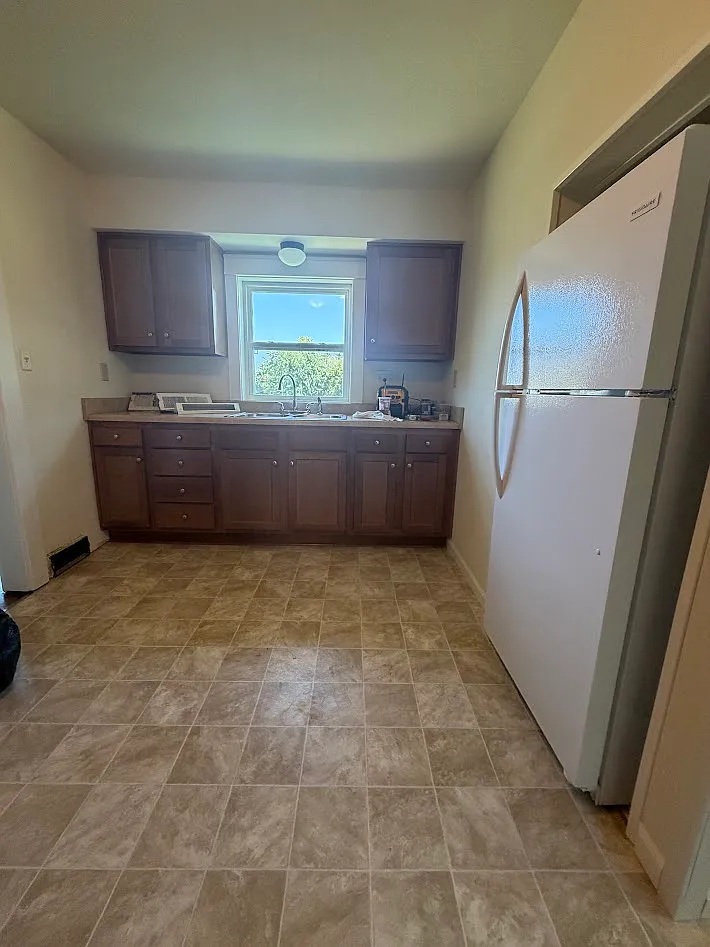 3 bed, 1400 sqft, $1,850 — Photo 3