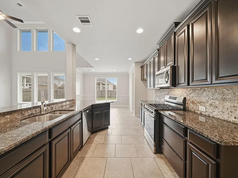 223 Auburn Shores Ct — Photo 8