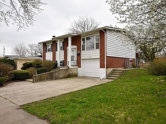 2nd image of 1032 W Iowa St