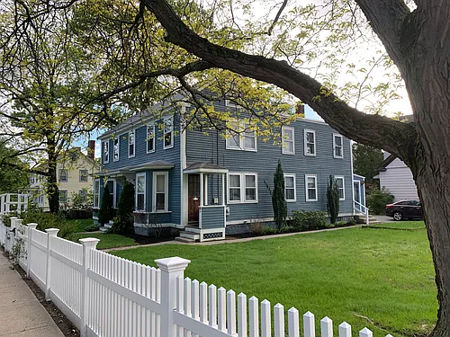 38 Park St #A Photo 1