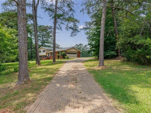 115 Brookshire Dr, Fayetteville, GA 30215