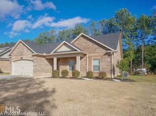 212 Logans Mill Trl, Warner Robins, GA 31093