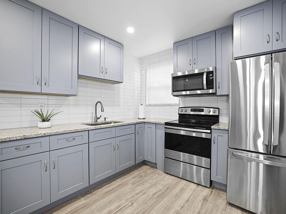 1st image of 925 E Lotus Ave #14318866