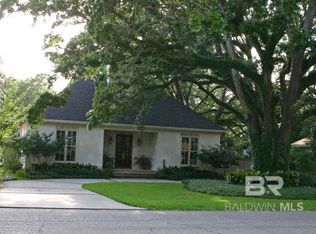 111 N Summit St, Fairhope, AL 36532