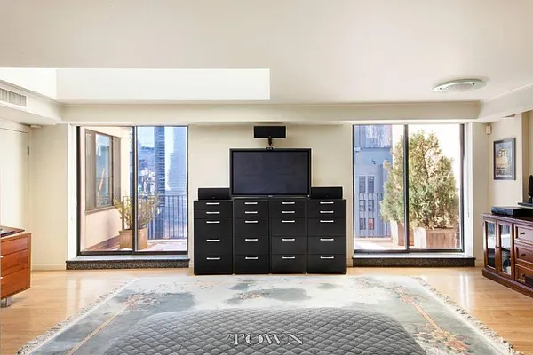 Sold by Town Residential | media 5