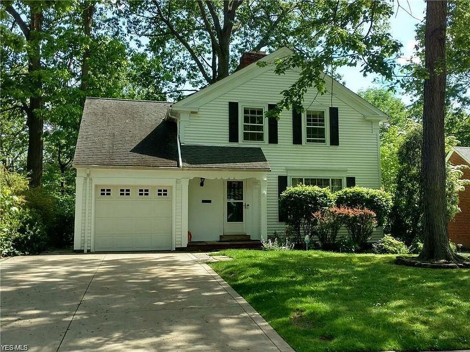 2nd image of 4222 Silsby Rd
