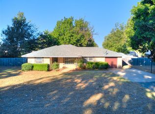 527 S Lewis Ln, Mustang, OK 73064