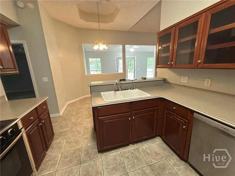 132 Marshview Dr — Photo 7