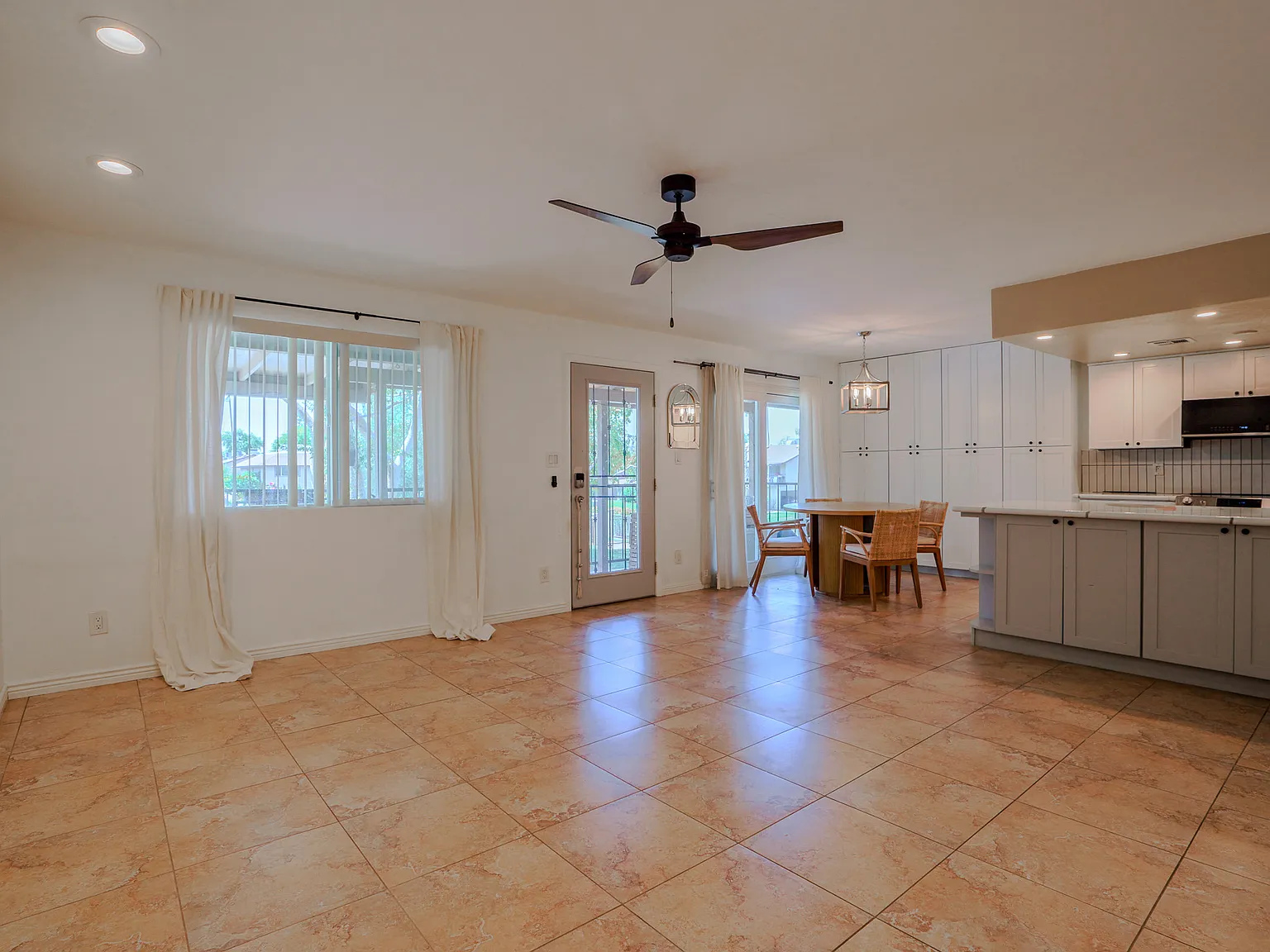 1207 N 84th Pl, Scottsdale Az — Photo 3