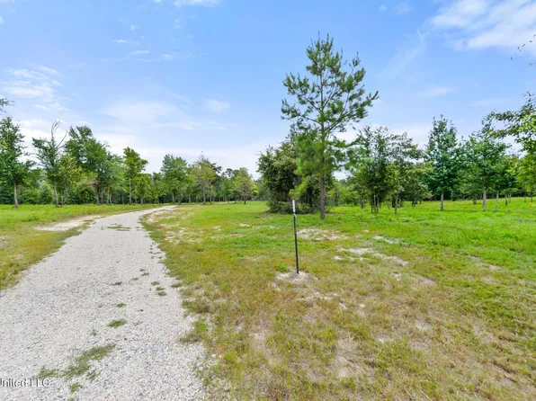 Sandford Dr, Lucedale, MS 39452