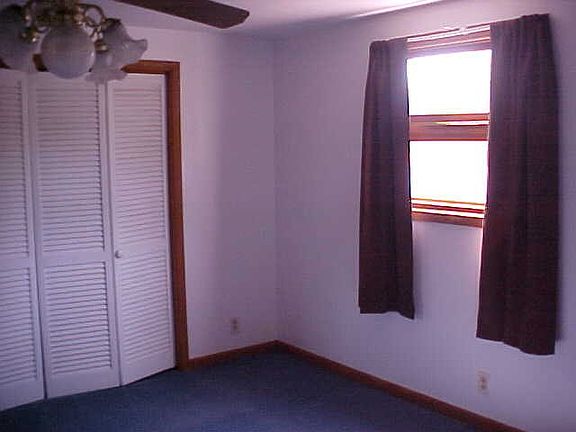 3rd image of 600 Oakland Dr #1