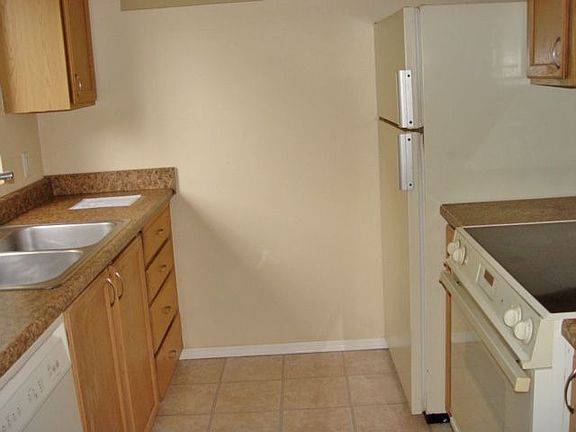 5th image of 21902 56th Ave W APT A5