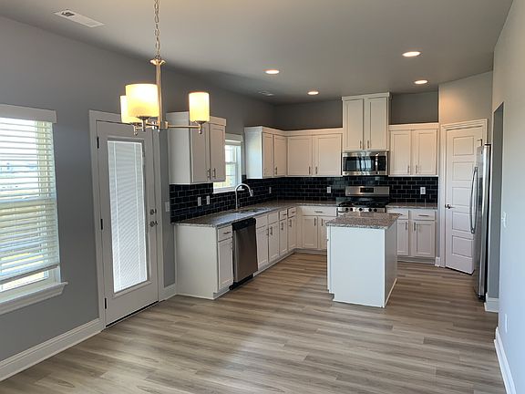 3rd image of 5913 SW Gentle Winds Ave