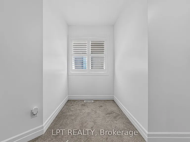 148 Hollybrook Trl S — Photo 24