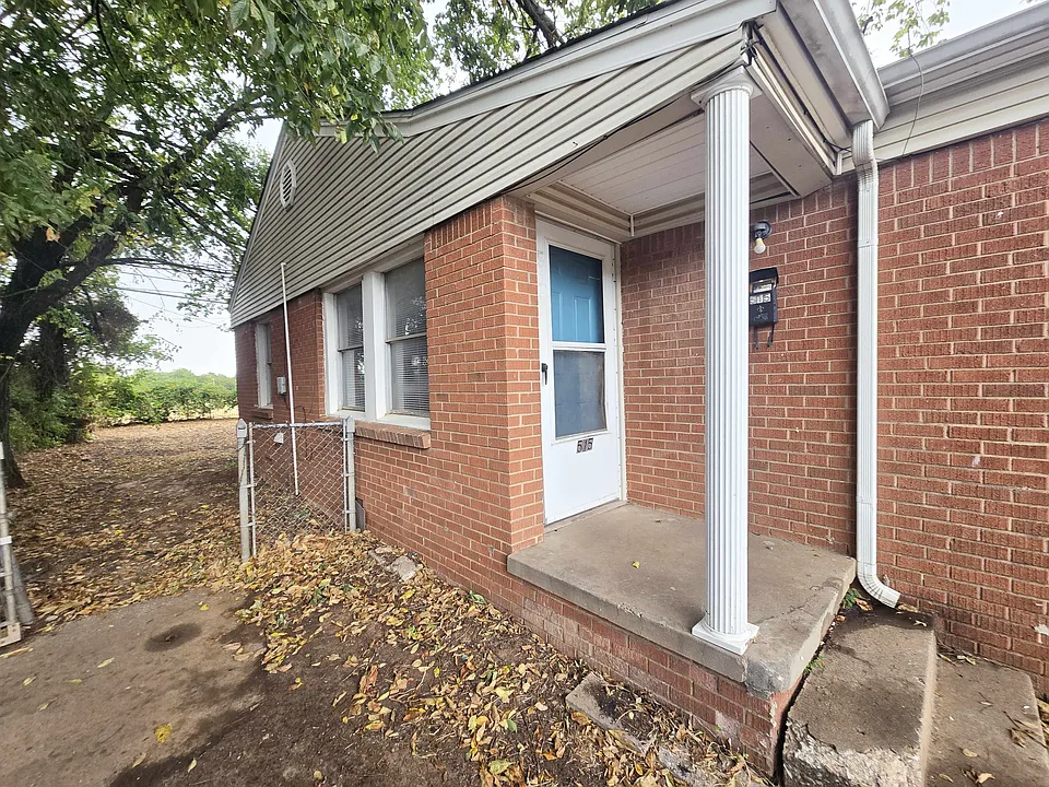 515 E Indian Dr