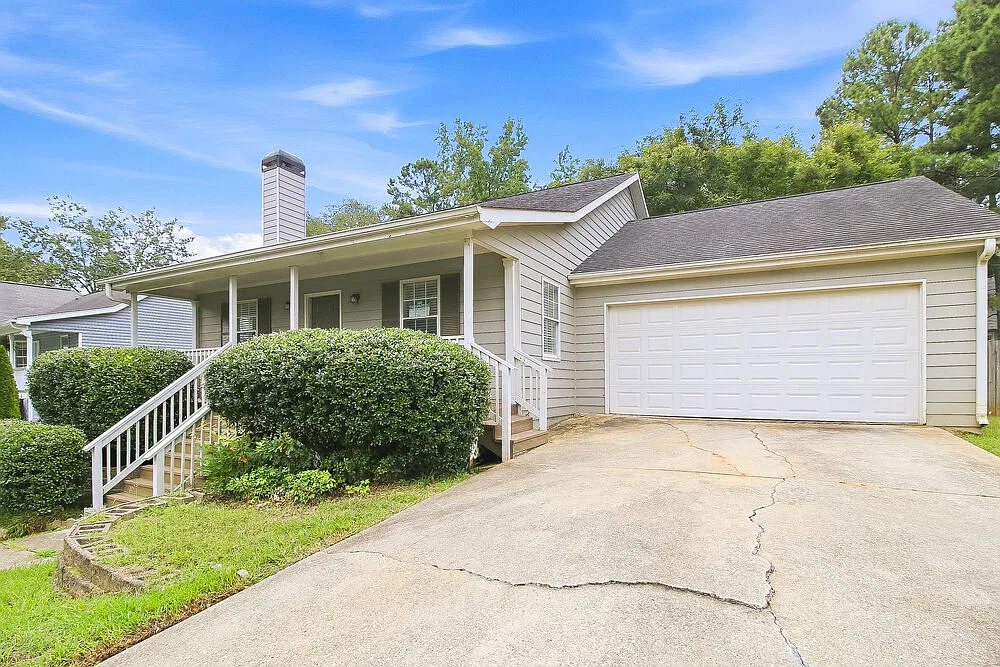 3 bed, 2.0 bath, 1334 sqft, $1,955 — Photo 4