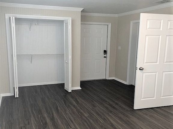 4th image of 1195 W Hill Ct