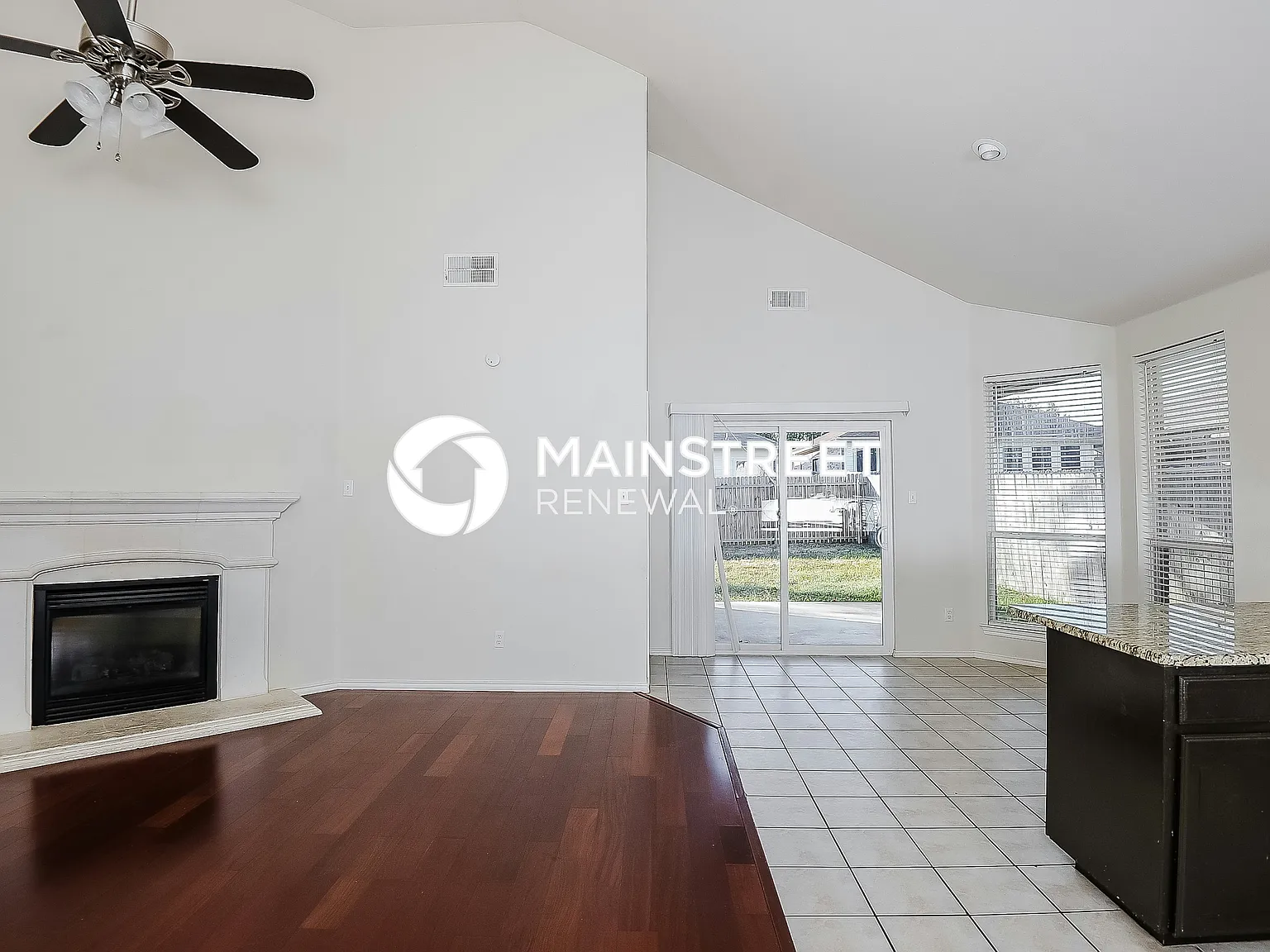 2728 Bull Shoals Dr — Photo 3