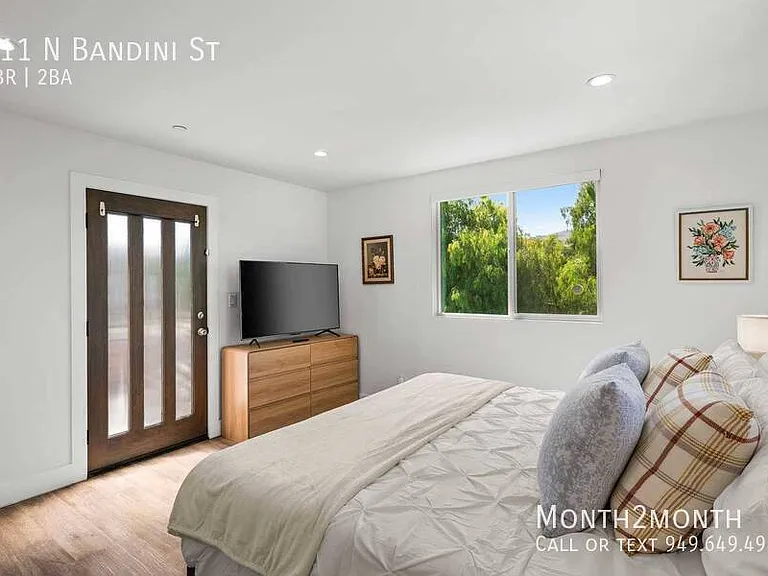 711 N Bandini St — Photo 25