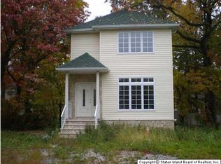 143 Ridgecrest Ave, Staten Island, NY 10312