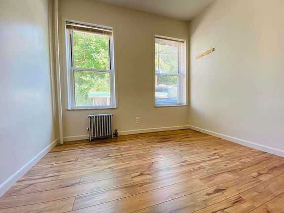 4th image of 32-77 43rd St #D2