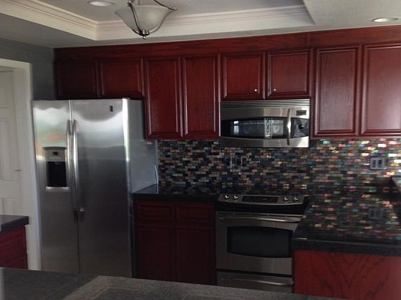 View of kitchen apliances