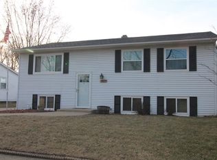3427 Jamestown Dr, Rockford, IL 61109