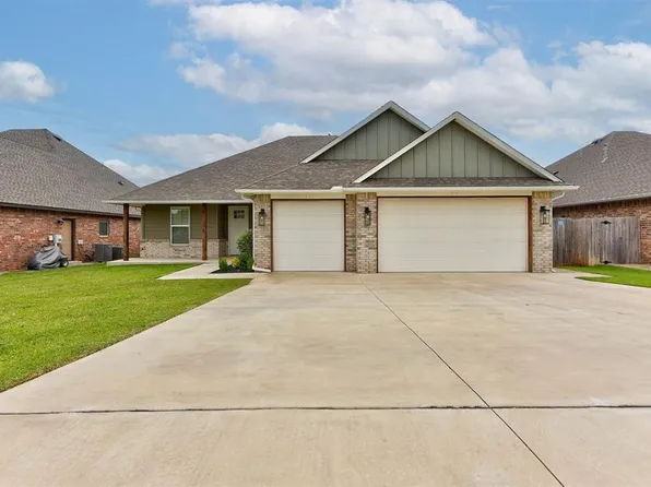 1404 N Wisteria Ter, Mustang, OK 73064