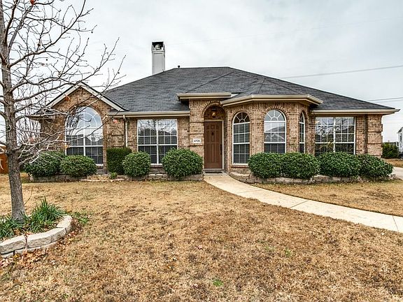 2nd image of 4706 Cedar Creek Cir