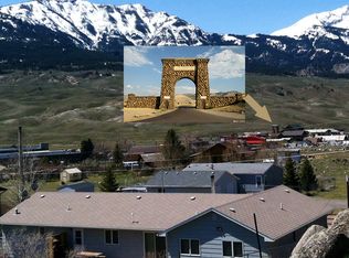 5 White Ln, Gardiner, MT 59030