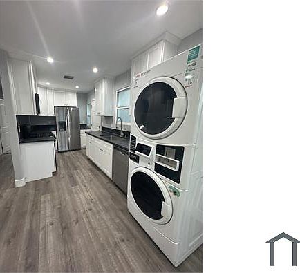 3rd image of 6149 S Harvard Blvd #6149
