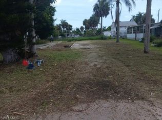 46 Derhenson DR, NAPLES, FL 34114