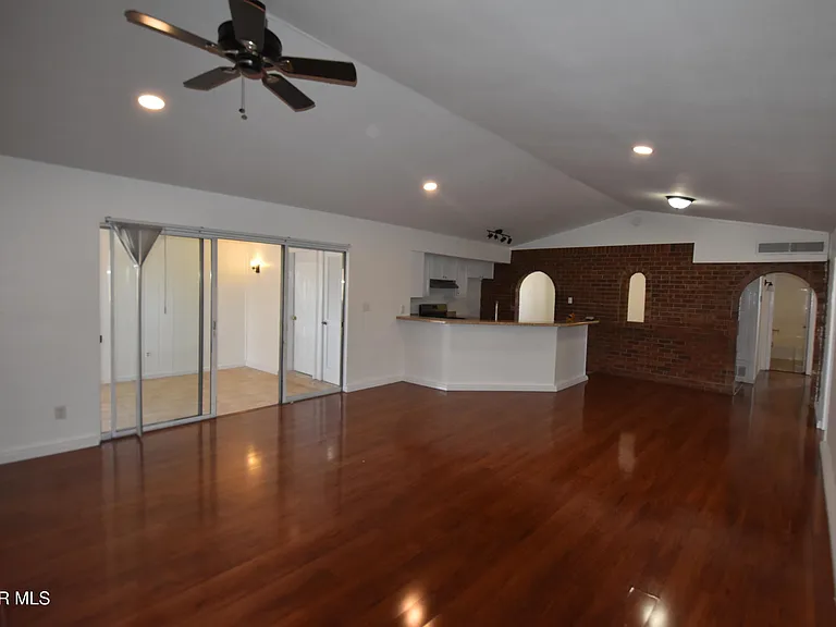 3417 Guthrie St — Photo 7