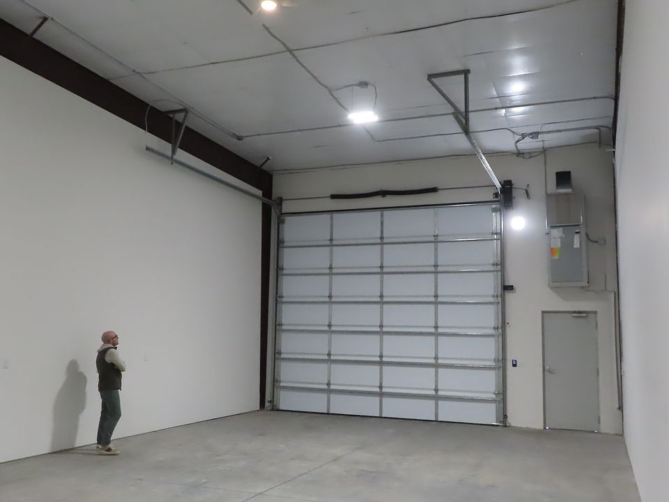2nd image of 2007 S Saturn Way Unit 902